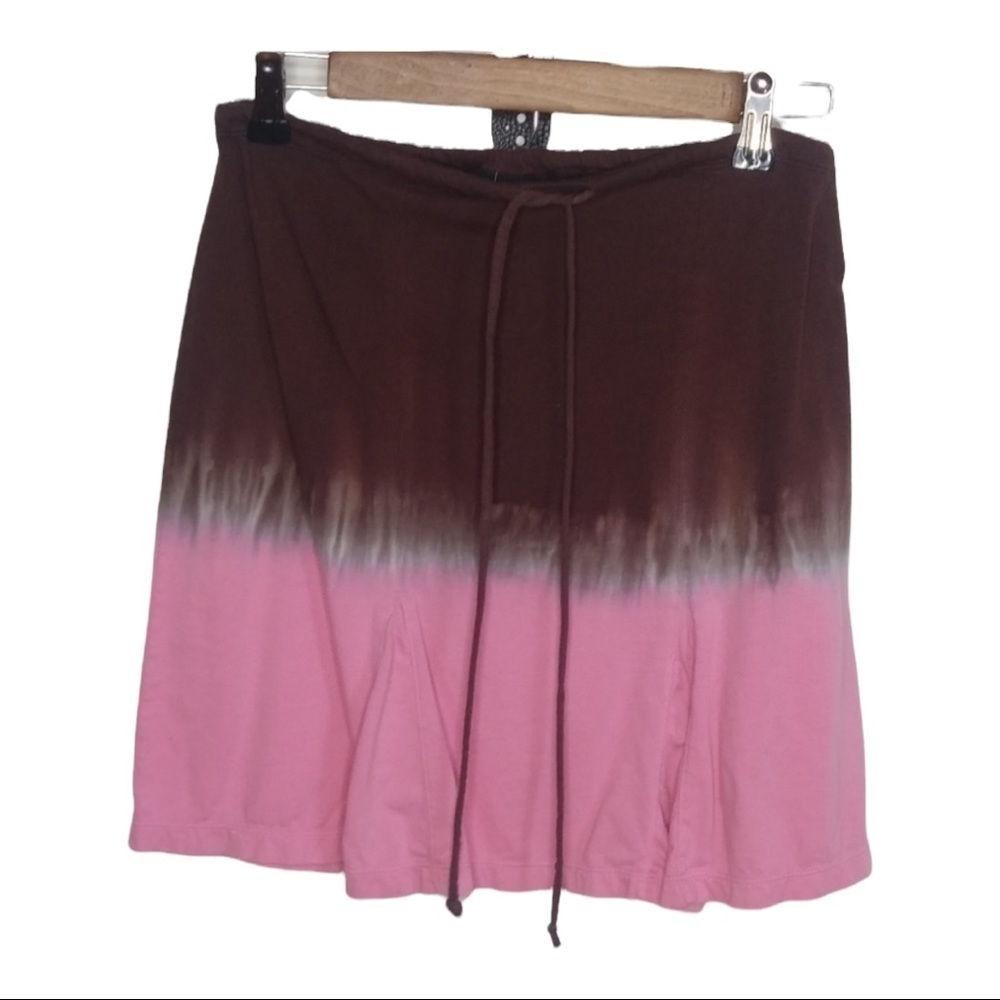 Moda International skirt size small